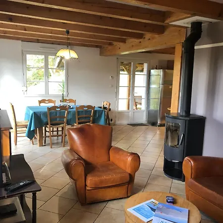 Spacieux Avec Balcon, Wifi Gratuit, Proche Et Station De - Fr-1-589-140 *