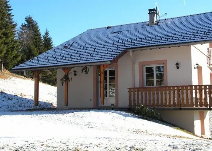 Spacieux Avec Balcon, Wifi Gratuit, Proche Et Station De - Fr-1-589-140 *