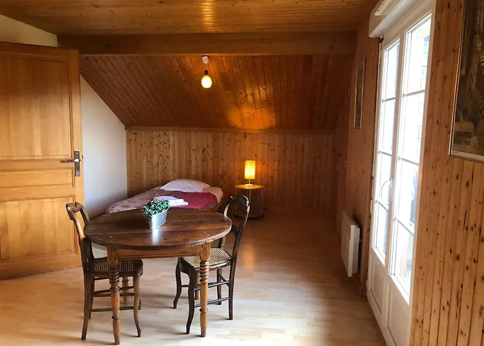 Дом отдыха Spacieux Avec Balcon, Wifi Gratuit, Proche Et Station De - Fr-1-589-140