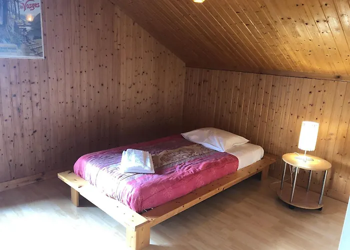 Spacieux Avec Balcon, Wifi Gratuit, Proche Et Station De - Fr-1-589-140 *